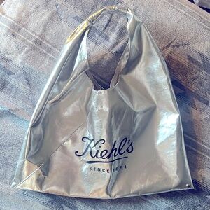 KIEHL’S LARGE SILVER TOTE/ BNWT🤍